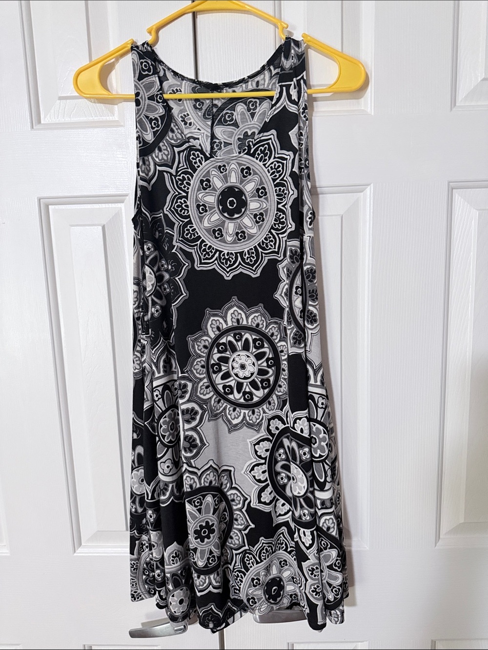 Women's Black & White Floral Medallion A-Line Dress